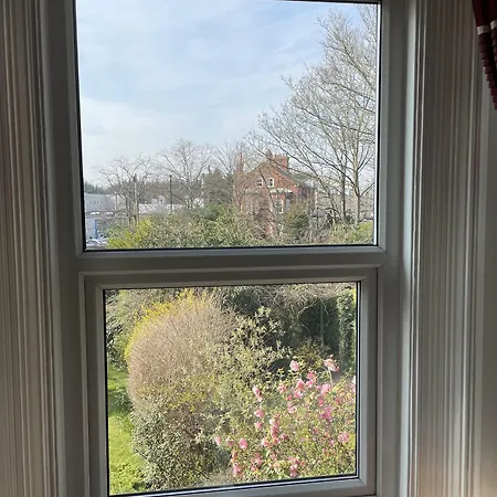 Diamonds Near Hospital Affittacamere 4*