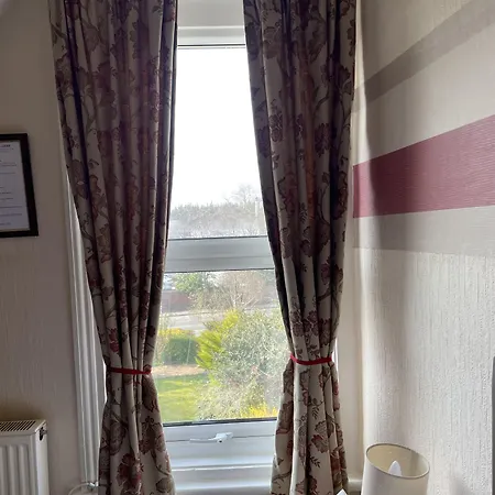 Diamonds Near Hospital Gasthof 4*