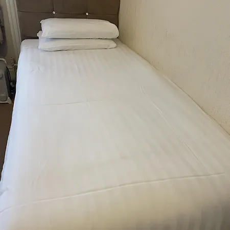 Casa de hóspedes Diamonds Lodge Ltd 4*